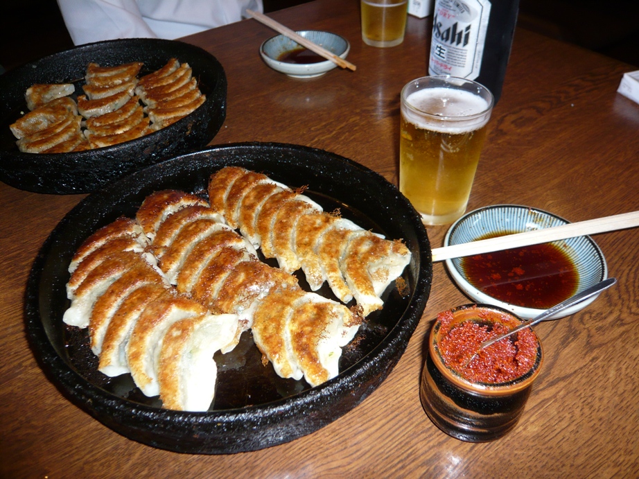 シューケアの後の鉄鍋餃子