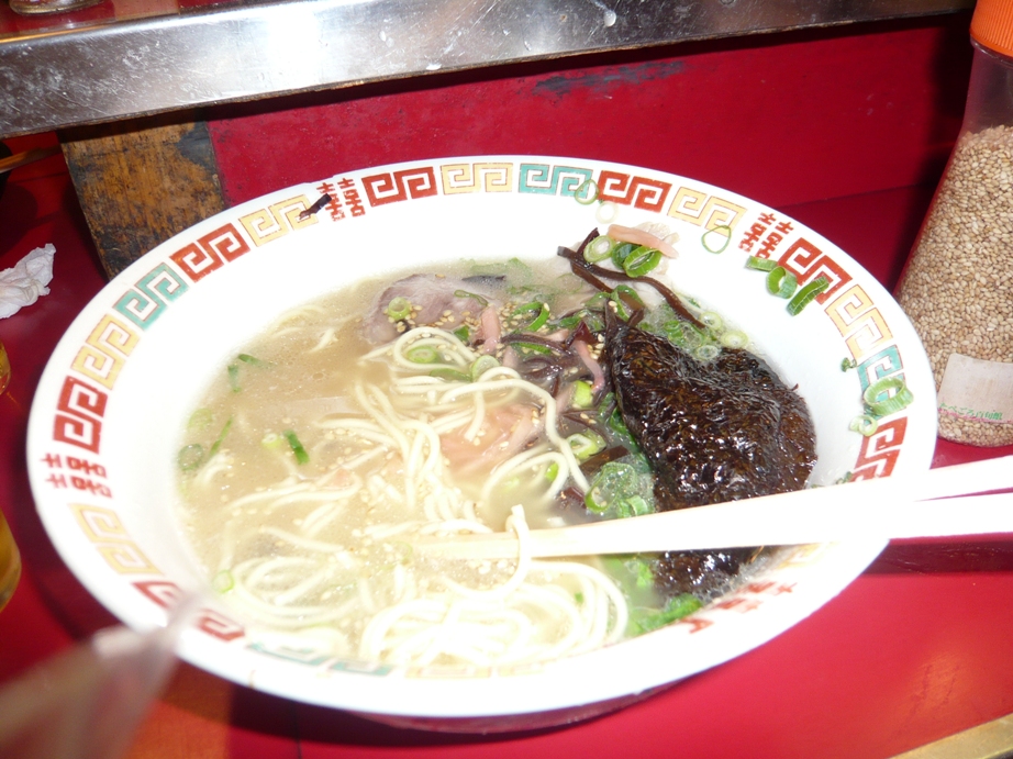 シューケアの後のとんこつラーメン