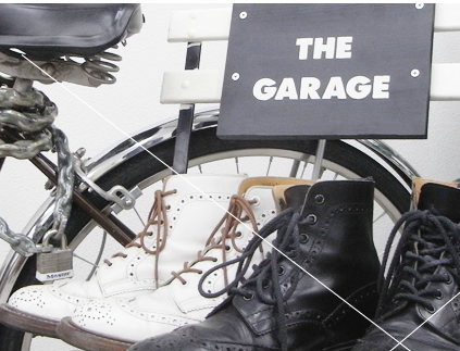 THE GARAGE　　　　　（ザ・ガレージ）